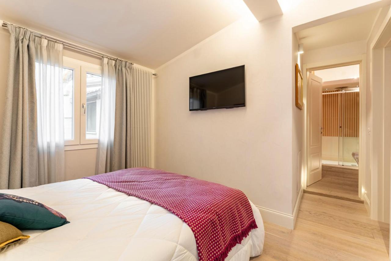 Art Apartment Luxury Sofia Suite Florenz Exterior foto